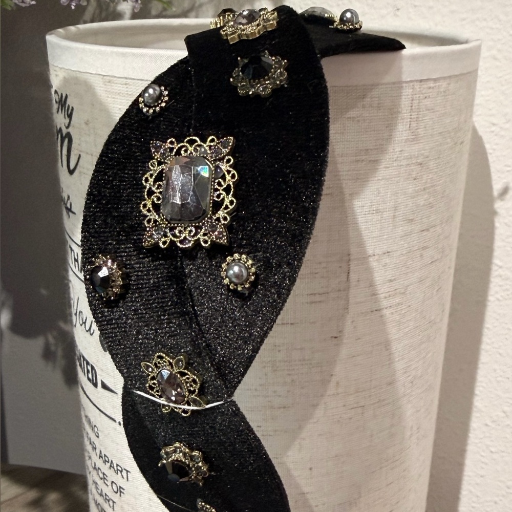 Elegant Black Embellished Headband